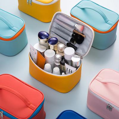 China Waterproof Outdoor Cosmetic Toiletries Organizer Bag Women Girl Makeup Bag Waterproof Female Makeup Storage Case for sale