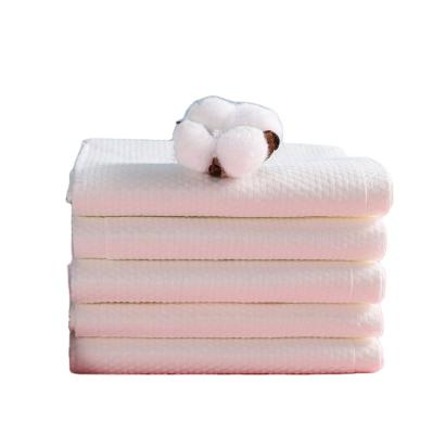 China New Type 90x150 Decorative Bathroom Beach Bath Child Safe High Sales Disposable Towel for sale