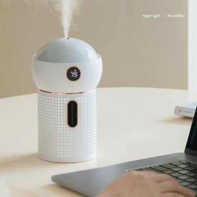 China Free Rotating Air Car Baby Humidifier Decorative Portable Humidifier Small Rechargeable Projection for sale