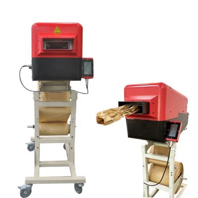 China Hotels 2021 The Latest Shockproof Material Making Machine Kraft Paper Packaging Machine for sale