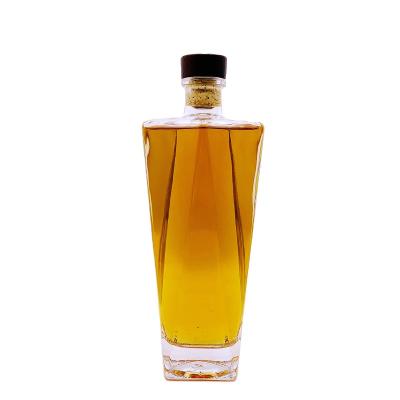 China Custom Beverage Glass Bottle Liquor Vodka Bottles For Liquor Glass Liquor Bottles for sale