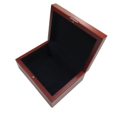 China Handmade Custom Logo Decorate Small Gift Keepsake Items Wooden Box With Velvet for sale