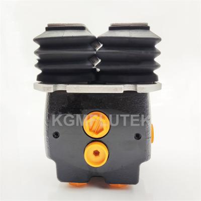 China Excavator Brake Foot Pedal Valve YN30V00105F2 For KOBELCO SK200-8 for sale