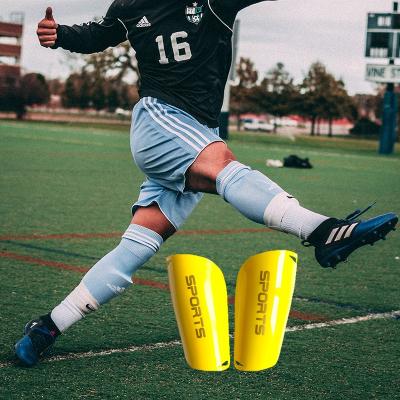 China custom skin-friendly and breathable Shin Pads Soccer For Men Soccer Shin Guard Pads Leg Protector shin guard for sale