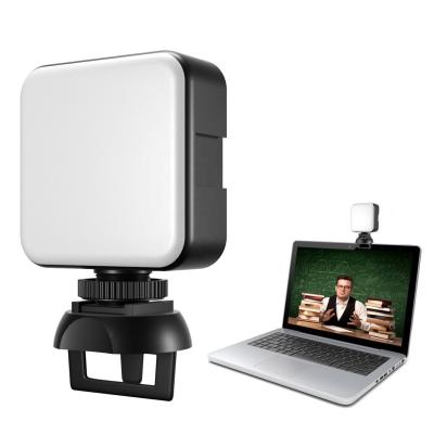 Cina Streaming Light With Phone Socket For Multiple Models Live Streaming Light in vendita