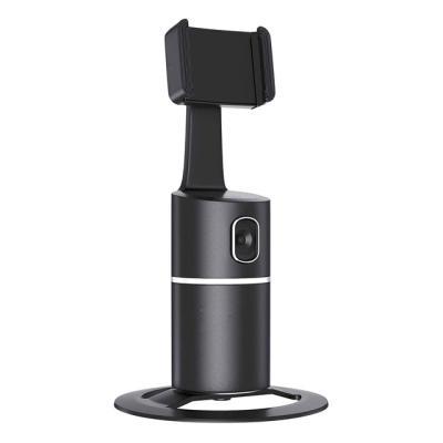 Cina C Model Smart Tracking Face Following Phone Holder Live Streaming Light in vendita