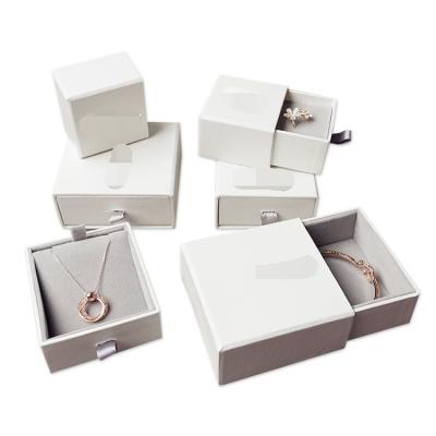 China 2022 Logo Luxury White Gift Necklace Recyclable Fashion Customized Jewelry Packaging Drawer Paper Boxes for sale