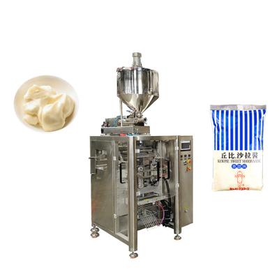 China VFFS Automatic Food Pillow Gusset Vertical Bagg Salad Dressing Packing Machine with Piston Filler Viscous Liquid for sale