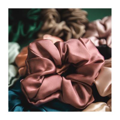 China Fashion / High Elasticity / Pretty 22mm Wholesale High Quality Stock 100% Pure Silk Hair Scrunchies Set Natural Silk Scrunchies for sale