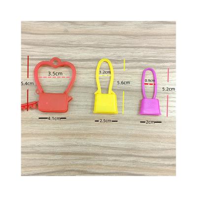 China PP new materials 2022 Hot Selling Quality Guarantee PP U Shaped Clips Durable Pretty u Clip Fastener for sale