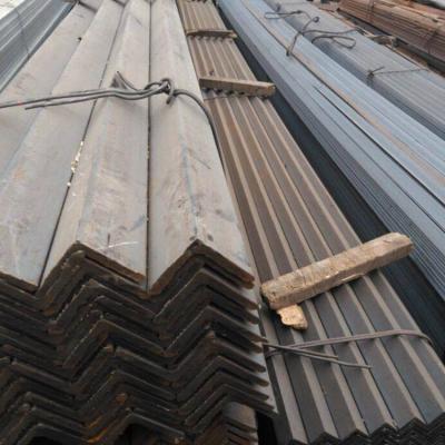 China Building Construction En Gi Galvanized Perforated Iron Steel Angle Bar 40x40x4 for sale