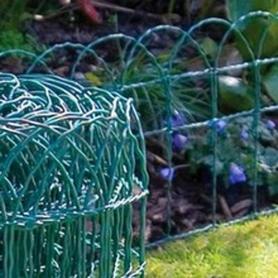 China pvc coated garden wire mesh fence/border fences factory for sale