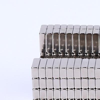 China Factory direct sale industrial magnet hot sale custom made N50 round neodymium magnet N52 neodymium magnet buy for sale