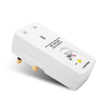 China Family Travel Package PRCD 240V AC 50HZ Leakage Protection Conversion High Strength UK Standard Socket for sale