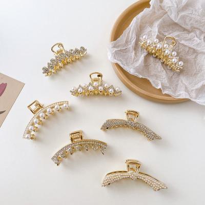 China New Fashion Bow Fashion Crab Hair Rhinestone Pearl Korea Central Statistics Alloy Princess Head Hair Claws Ponytail Clip Hair Claws For Women for sale