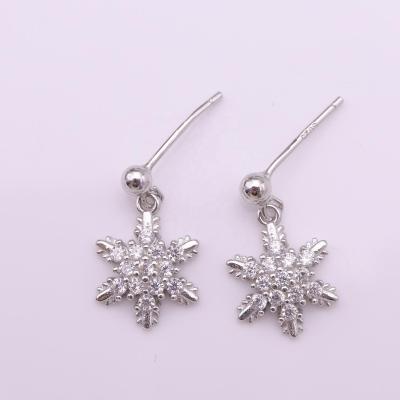 China CLASSIC Customized Earrings Classic Simple Cubic Zirconia Jewelry Cute Snowflake Earrings 925 Sterling Silver Earrings for sale