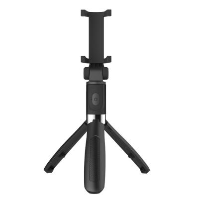 China 1 Mode OEM Extendable Light Hot Selling Remote Control Tripod 3 Live Streaming New Radio Selfie Stick for sale