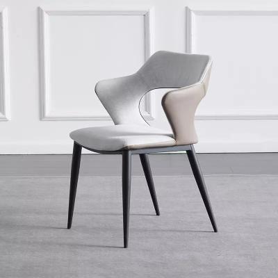 Chine Chaise de salle à manger avec accoudoir en cuir nordique à cadre en acier, design creux à vendre