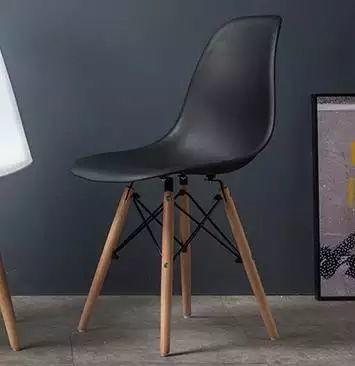 China ISO9001 Holzbein weiß  Dining Chair Plastic Dinner Chair 46*45*81cm zu verkaufen