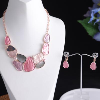 China Jewelry Sets For Women SophiaXuan Pendant Necklaces Gifts Gray Shell Geometric Necklace For Women Party Daily Life Silver Indian Jewelry Set for sale