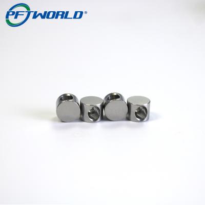 China Precision Custom CNC Machining Turning Stainless Steel Parts Service Silver Te koop