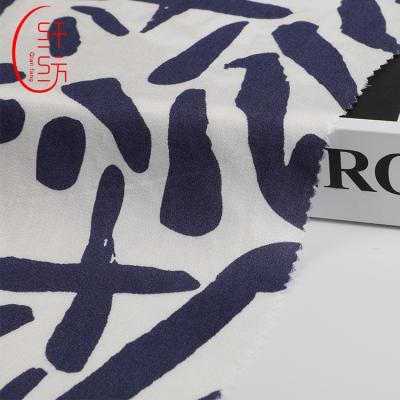 China Best viable selling china printed rayon fabrics 100% satin printed rayon fabric katun rayon for sale