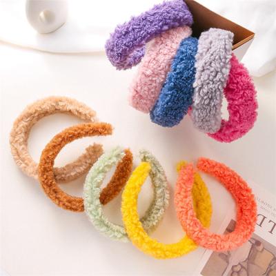 China New Women's Hair Accessories Headband Hair Spa Fashion Winter Solid Color Teddy Faux Lambswool Fur Fluffy Headband for sale