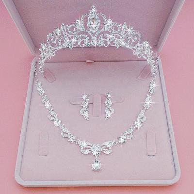 China Genya Popular Wedding BrideJewelry Bridal Crown Set Wedding Hair Accessories Headpiece Earrings And Necklace for sale