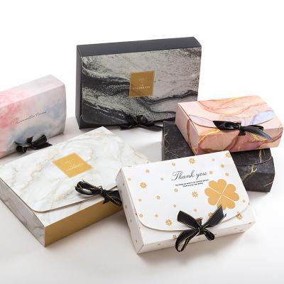 China Recyclable Silk Scarf Gift Box Underwear Packaging Jars Towel Gift Boxes for sale