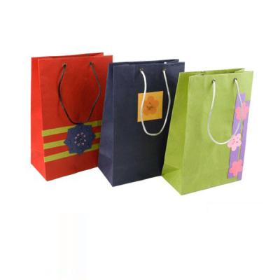 China Recyclable Printing Your Logo Craft Gift Wholesale Paper Bags Custom Color And Size With Handles for sale