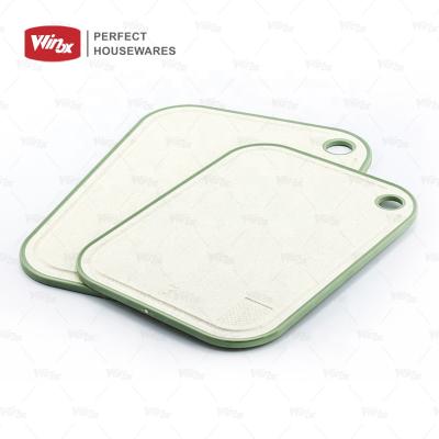 China Viable Hot Selling Happy Chopper Straw PP TPR 2pcs Cutting Board Set Vegetable Cleaver for sale