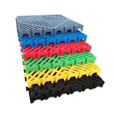 China 50x50x5.0cm Plastic Garage Flooring Mats for Carwash Workshop Industrial Design Style for sale