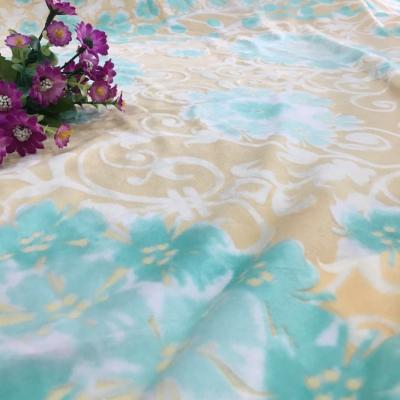 China Wholesale Comfortable Decoration Mink Blanket Bedding Fabric for sale