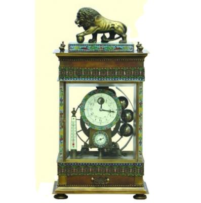 China Class Vintage Imitation Enamel Decorated Movement Mechanical Lion Style Gravity Ball Antique Brass Cased Falling Table Clock for sale