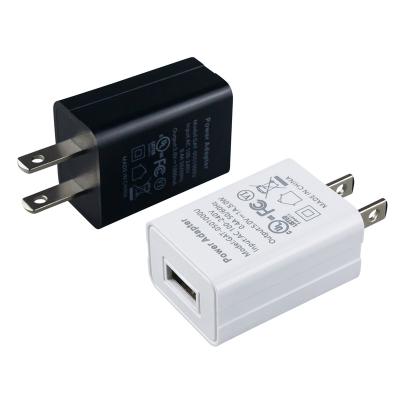 China Universal Mobile Phone 5v 1a Cheap High Quality Single Usb A Wall Charger Cell Phone FCC Certificated Us Plug In 5w Travel Charger Adapter for sale