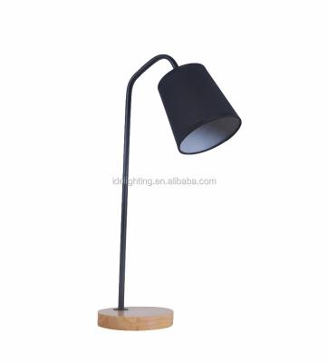 China Wholesale Modern Simple Style Metal Pipe Edison Bulb Occasional Decorative Table Lamp for sale