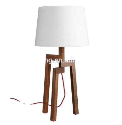 China Modern wholesale interior decoration light for home decorative wooden tripod table lamp for sale