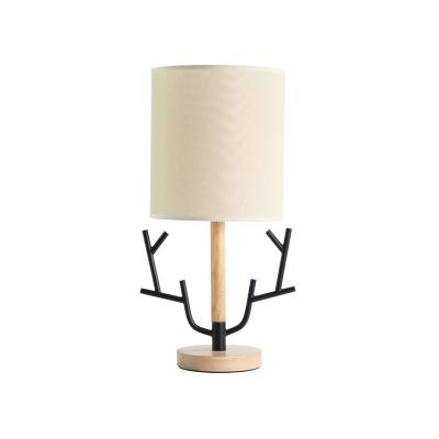 China Modern Tree Lamp Oak Base Table Light With Shade Home Decor Side Lamp for sale