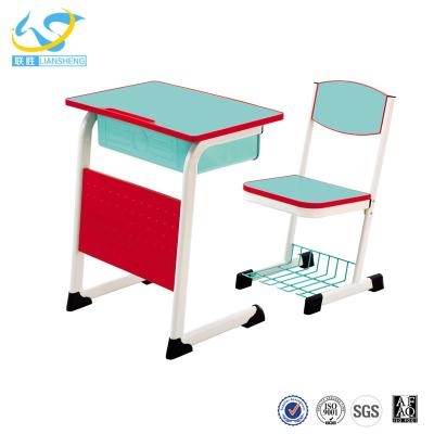 China 2017 Simple Modern Durable E1 HDF School Desk And Chair Sets For Student for sale