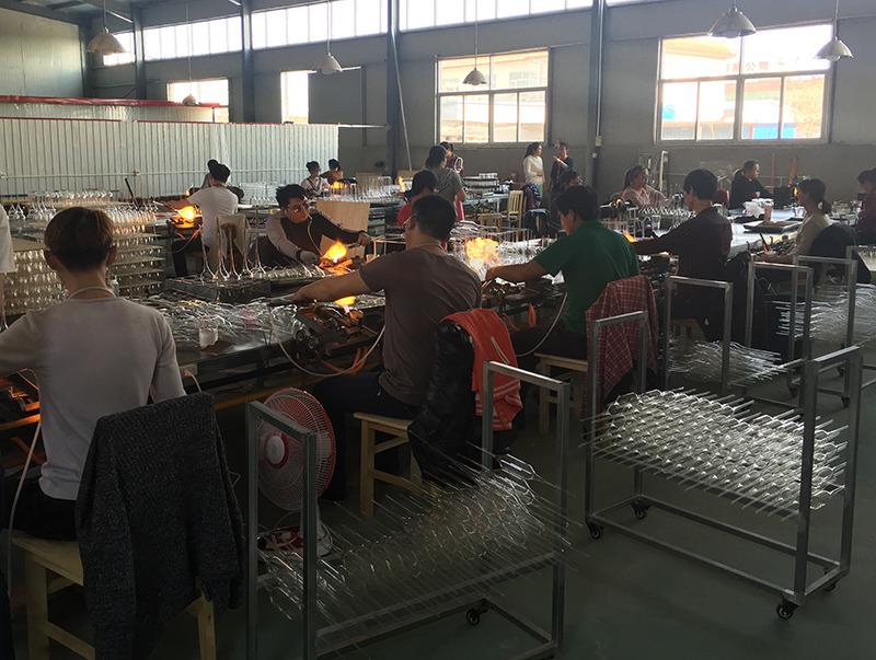 Verified China supplier - Hejian Lingshang Glass Products Co., Ltd.