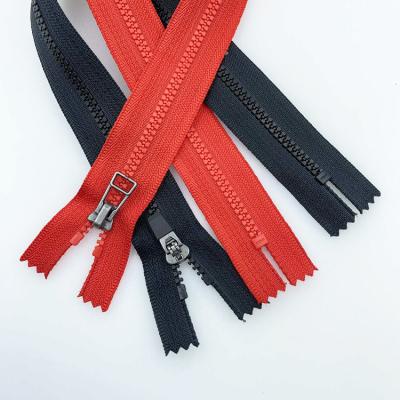 China Viable Customize Two Way Open Long Chain Double Sided Plastic Zipper 2 Way Zipper For Clothes Two Way Separation Zipper for sale