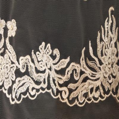 China Wholesale Ivory Embroidered Bridal Wedding Veil Lace Trim Floral Lace Trim Vintage Viable Ivory Embroidered Bridal for sale