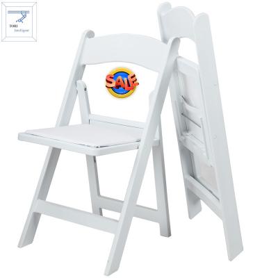 China Foshan Foldable Furniture Factory Direct Plastic Resin Wimbledon Chair / White Wedding Folding Chair for sale