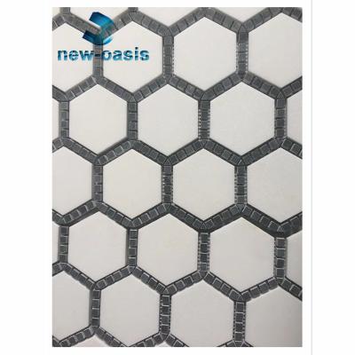 中国 Pure white with black marble hexagon design natural stone mosaic 販売のため