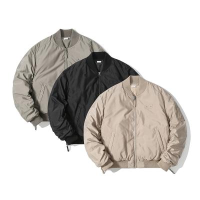 China Promotional Good Quality Male Loose Fashionable White Duck Reversible Down Jacket Short Warm Men's Down Coat for sale