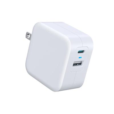 China Mobile Phone Factory OEM 1A1C 38W USB C QC3.0 Wall Charger Type C 38W PD Fast Charger for iPad Se 12 pro 8/ Air Pixel iPhone 11/XS/13 7/6/5/S for sale