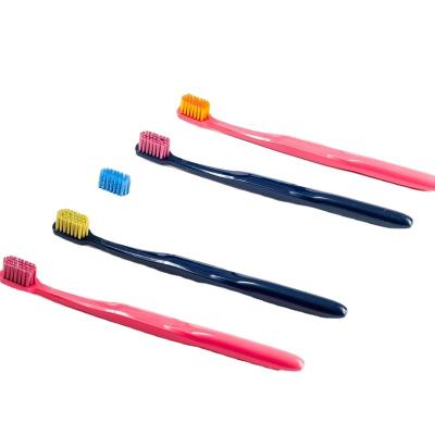 China Disposable Taiwan Made High Effective Cleaning With Factory Price Classic Toothbrush for sale