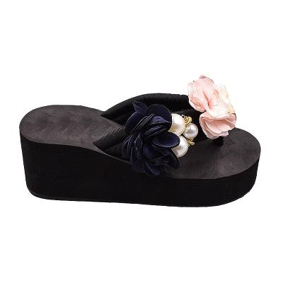 China Casual Platform Flip Flops Slippers For Woman Light Beautiful Fashion Flowers for sale