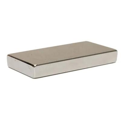 China Industry wholesale price NdFeB magnet sintered N35 N35 N50 N52 neodymium round magnets rare earth ndfeb magnet for sale