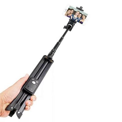 China PORTABLE Handheld Radio Rotate 360 ​​Degree Support WIFI VCT-1688 Hot Sale Photography Selfie Stick for sale